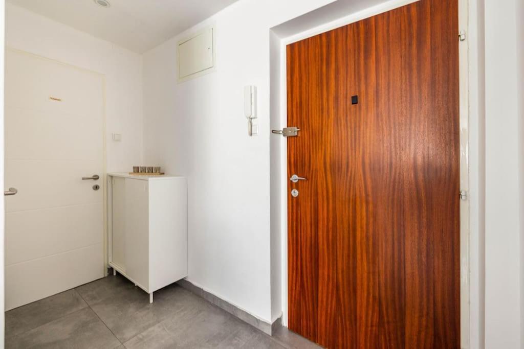Cozy Renovated Apartment Close To Schoenbrunn Palace Виена Екстериор снимка